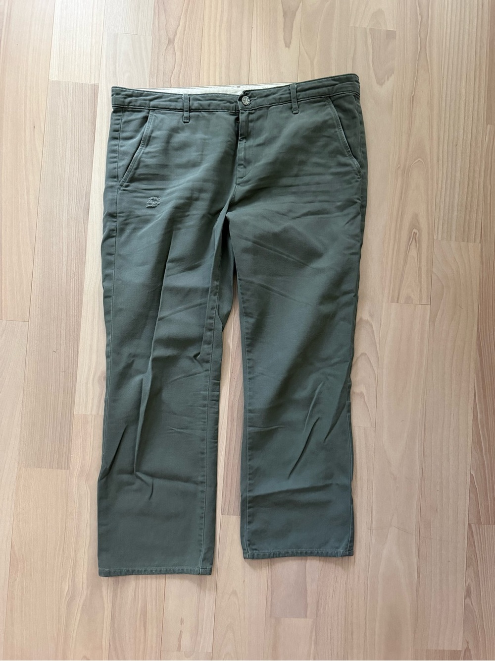 Ag Adriano Goldschmied Women's Cropped Pants in Olive Green